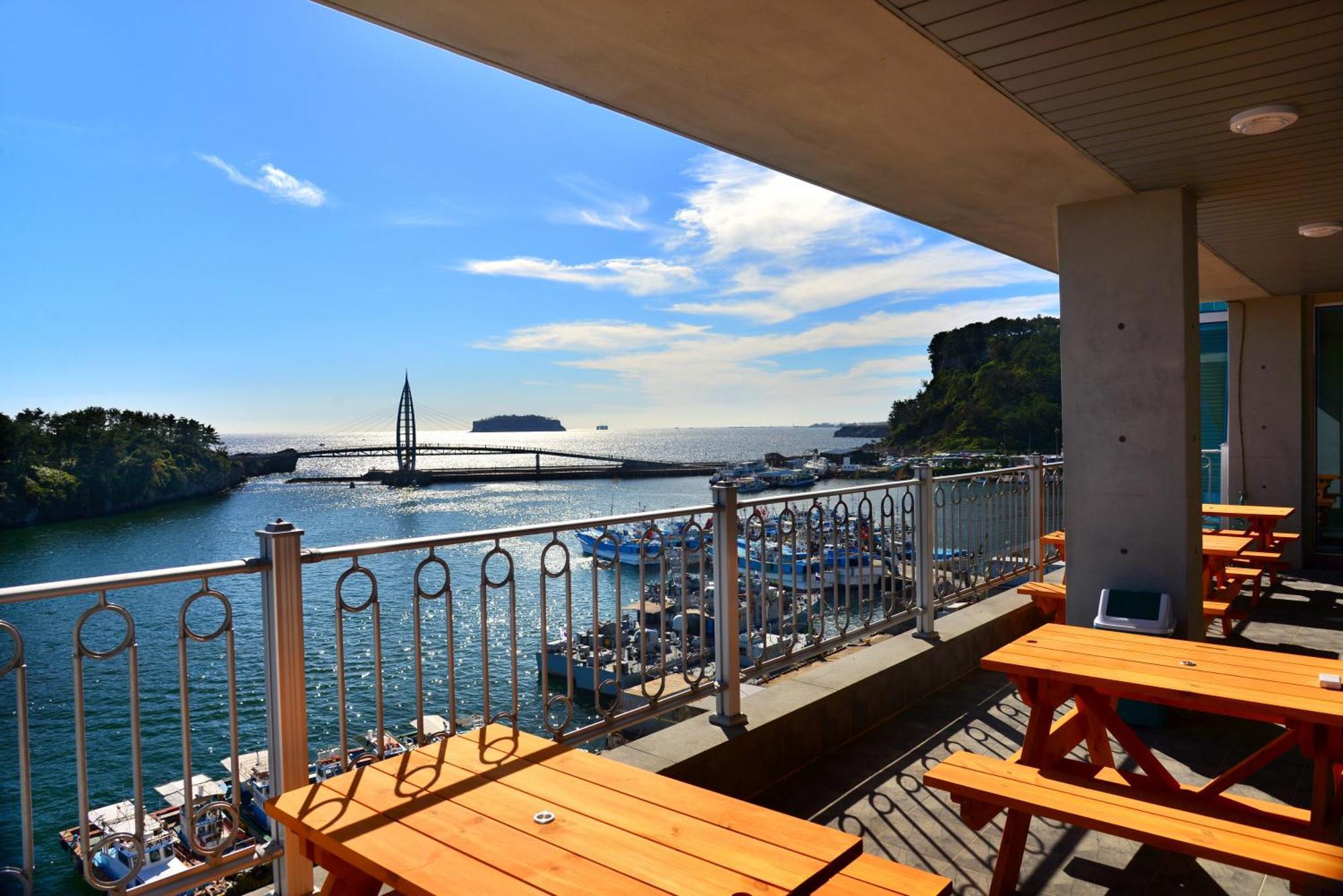 Seom Guesthouse ซอกวีโพ ภายนอก รูปภาพ