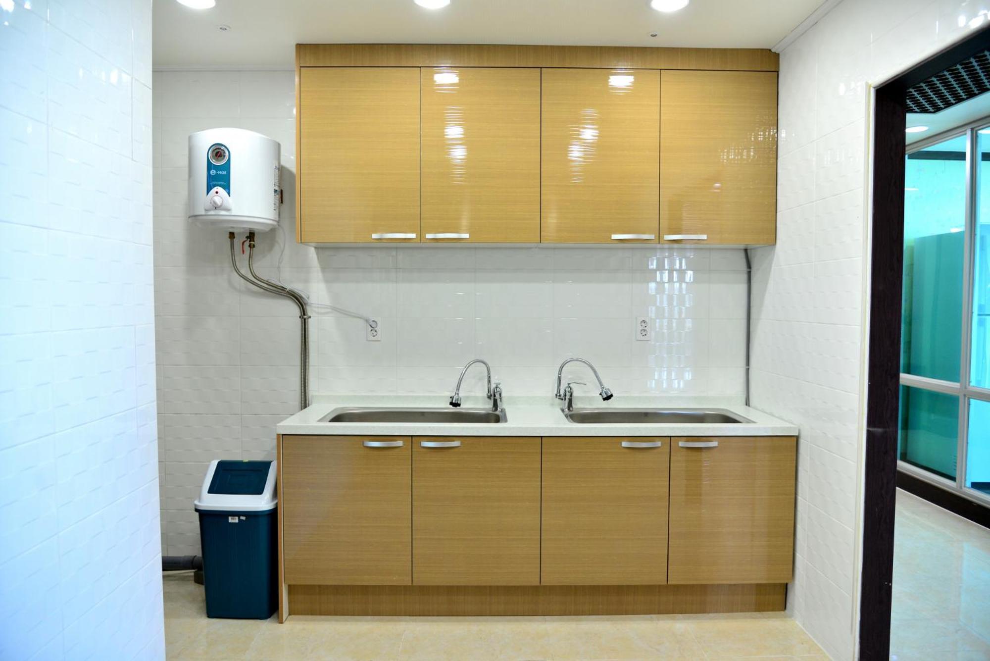 Seom Guesthouse ซอกวีโพ ภายนอก รูปภาพ