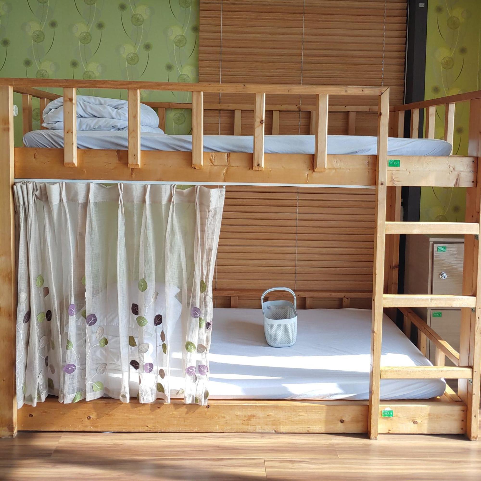 Seom Guesthouse ซอกวีโพ ภายนอก รูปภาพ